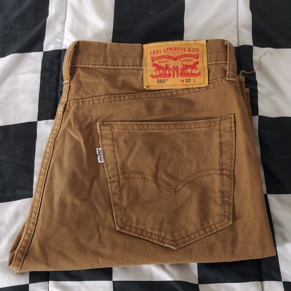 Men's Levi's shorts - Picture 2 of 3